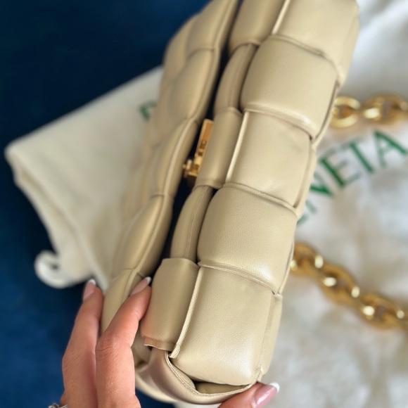 NEW Bottega Veneta Cassette Chain Padded Maxi Intrecciato Leather Bag – RARE - Picture 9 of 10